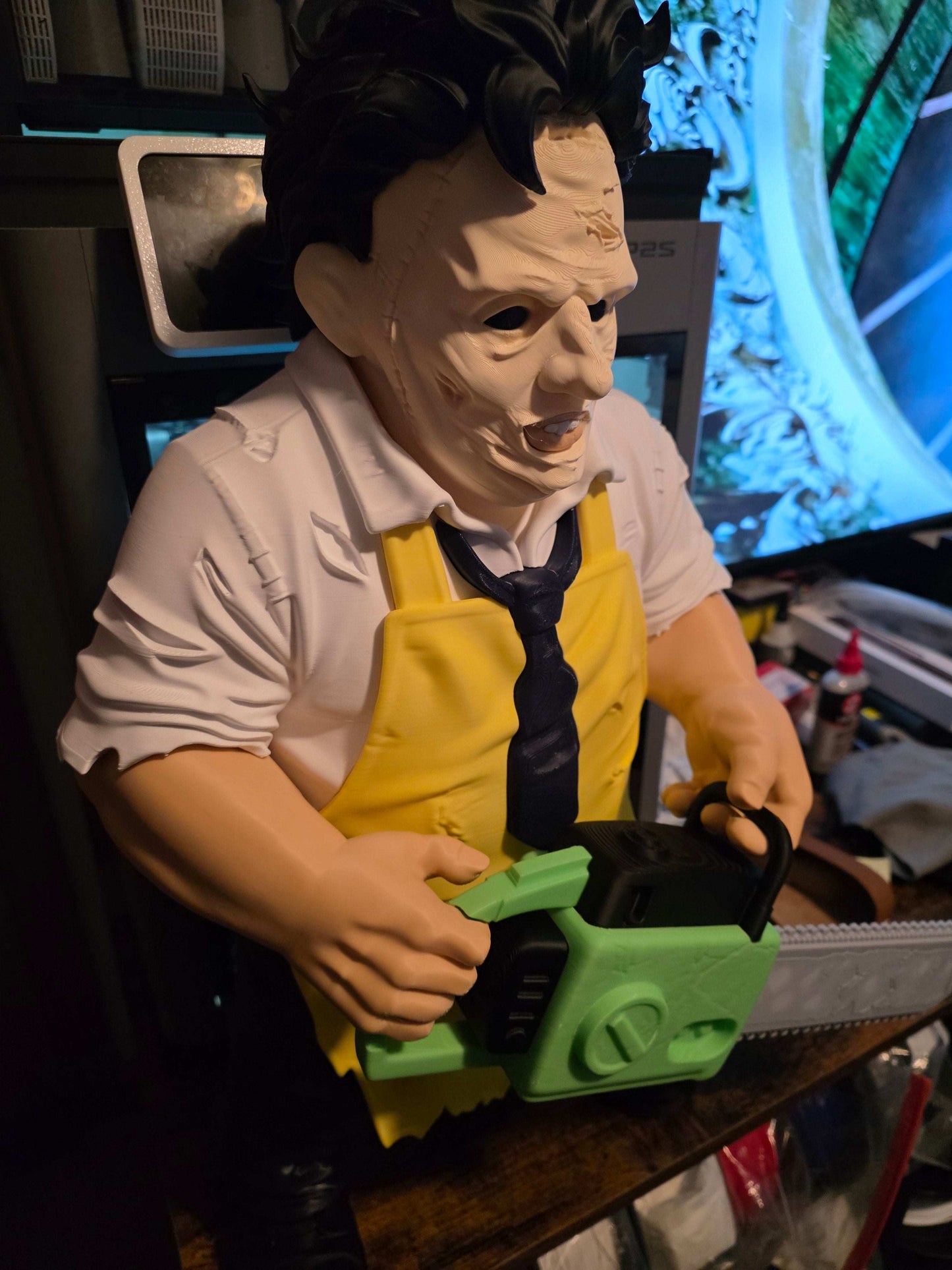 23-inch tall massive Leatherface bust statue with chainsaw from Texas Chainsaw Massacre