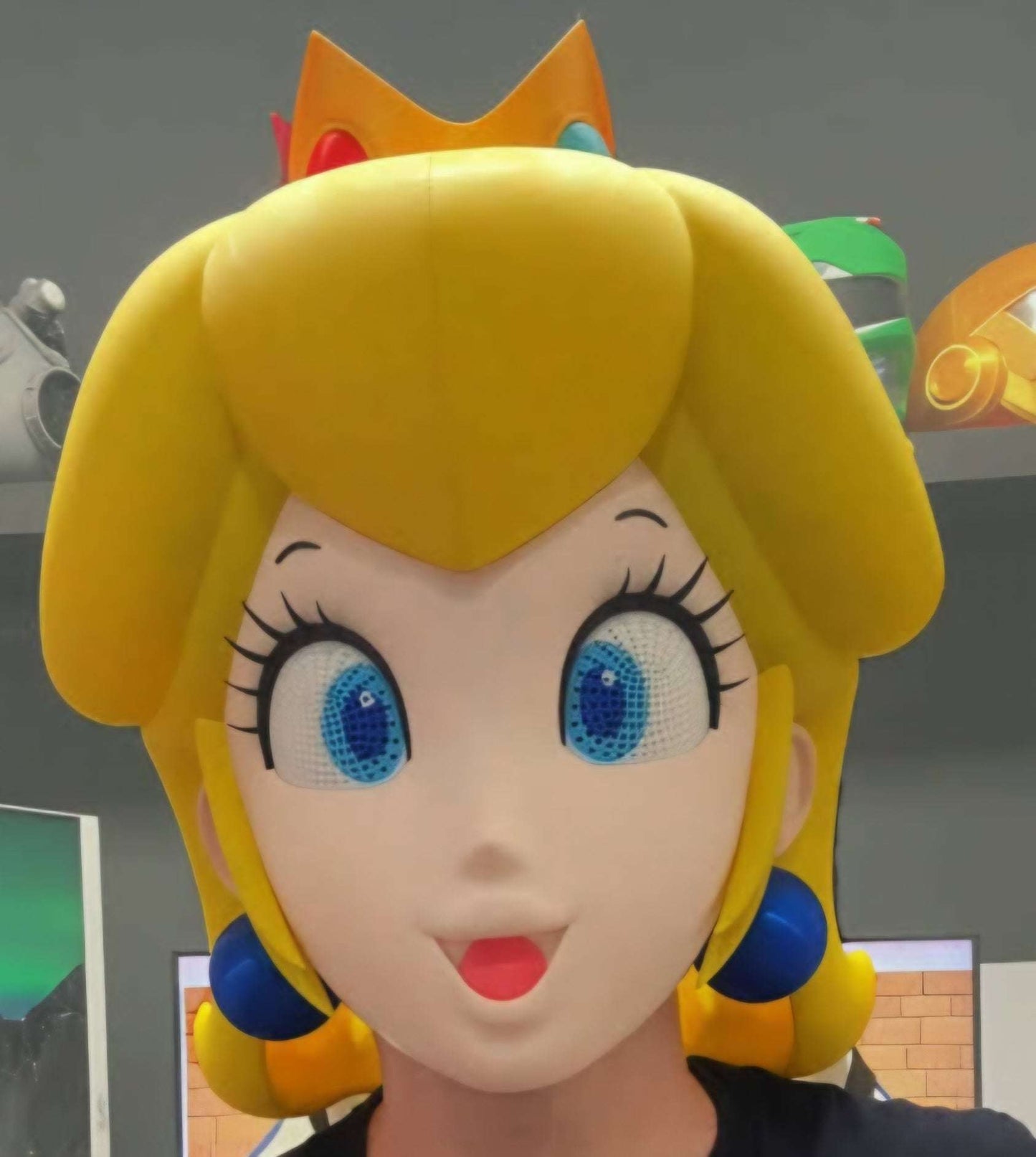 Princess Peach helmet mask cosplay accessory with magnetic fasteners and one-size-fits-all design