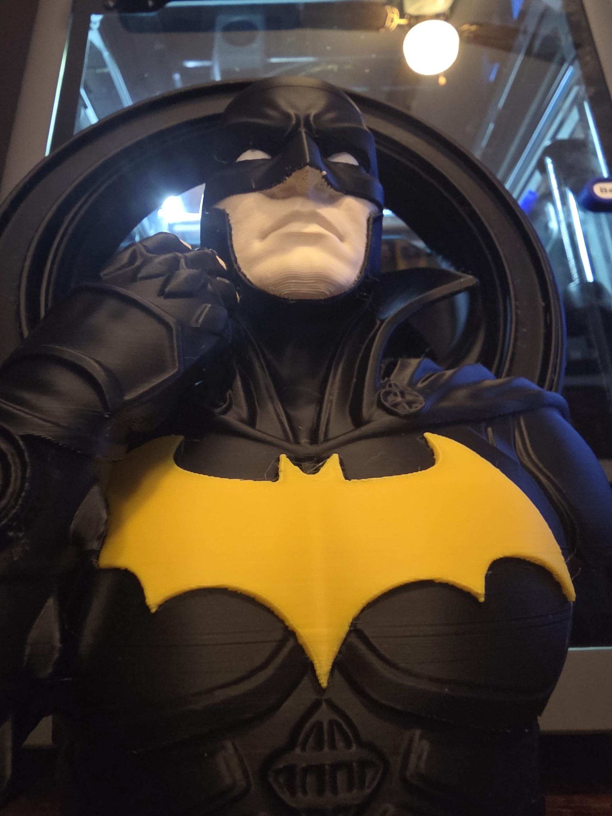10" batman bust vigilante figure statue by 3dCurioPrints