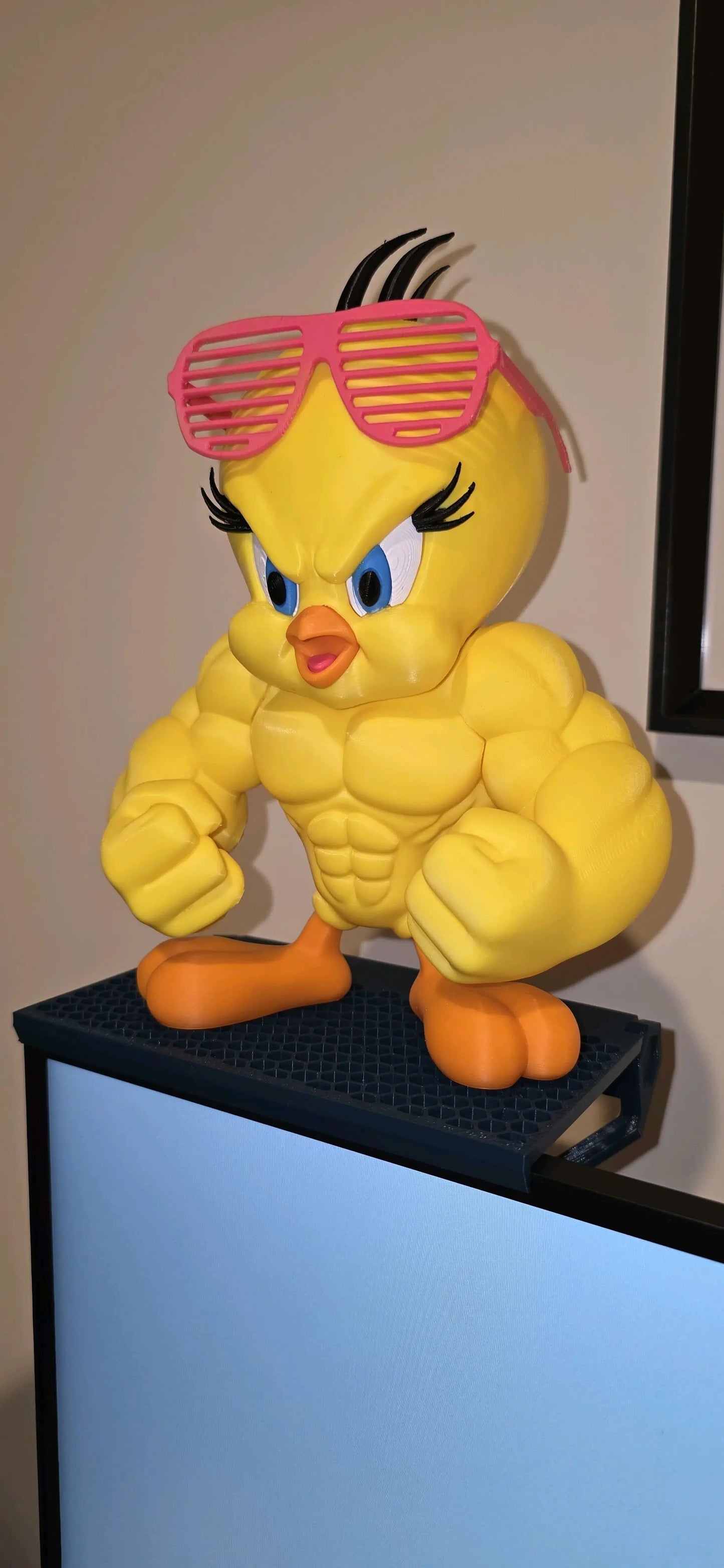 18 Inch Looney Tunes Tweety Collector Figurine With Glasses by 3dCurioPrints