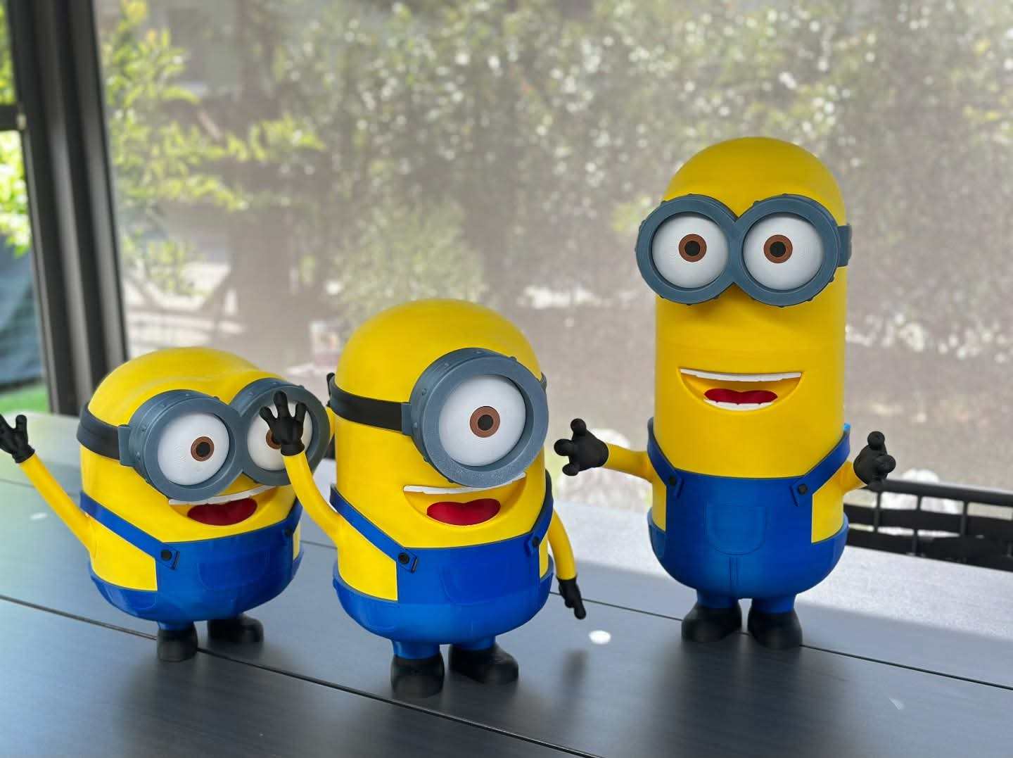 Despicable Me Minions 3-pack Steve 17", Kenny 24", Bill 15" collectible figures display