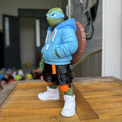 20-inch Leonardo TMNT figure statue standing 1 ft 8 in tall