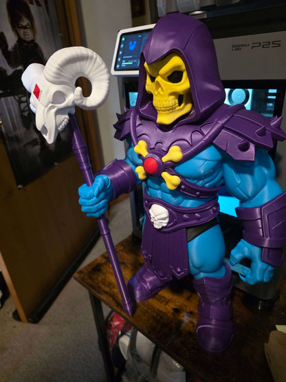 20" tall massive Skelator figure from Masters of the Universe with yellow or white bone face and chest skeleton