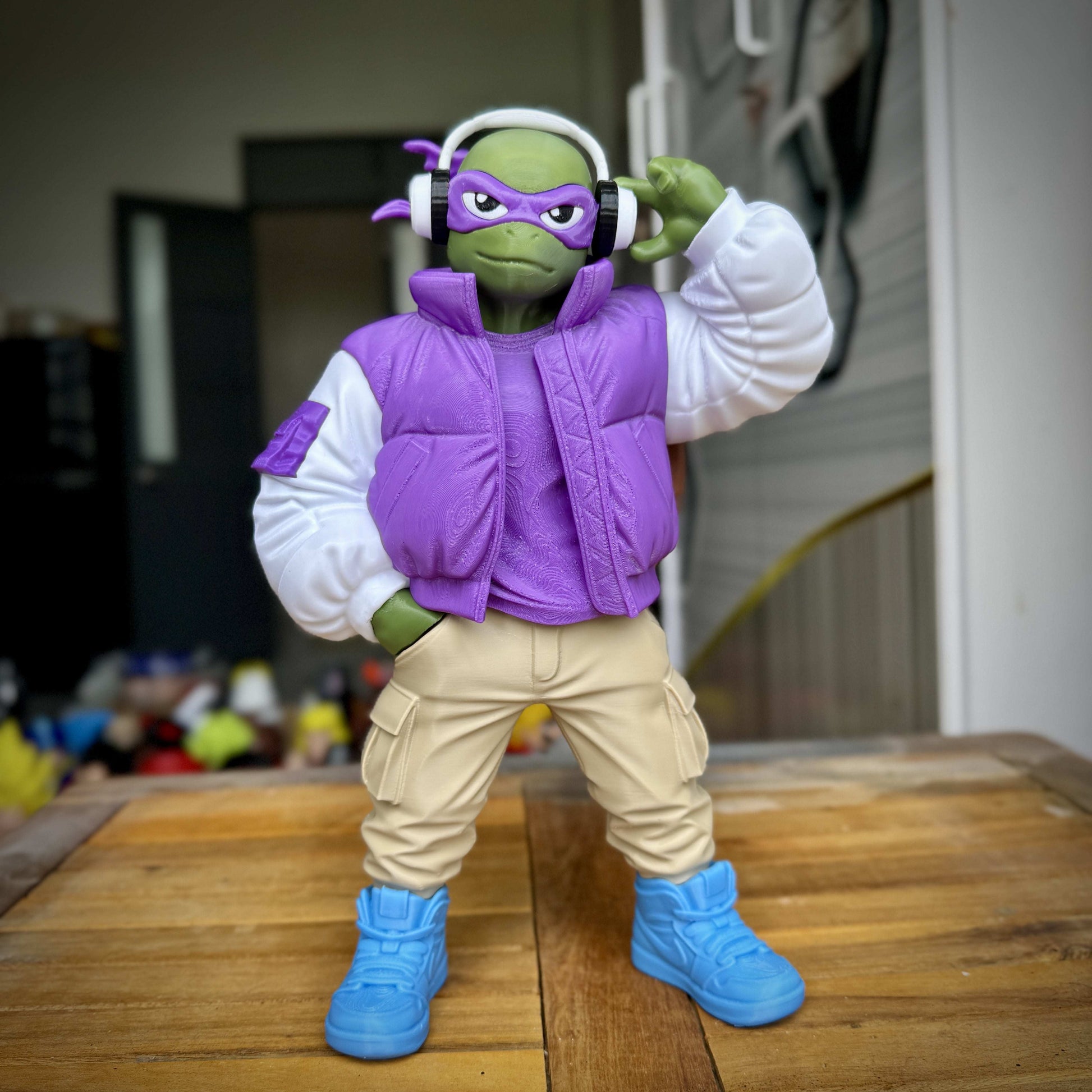 20 inch Donatello Teenage Mutant Ninja Turtles display figure 1 ft 8 in tall