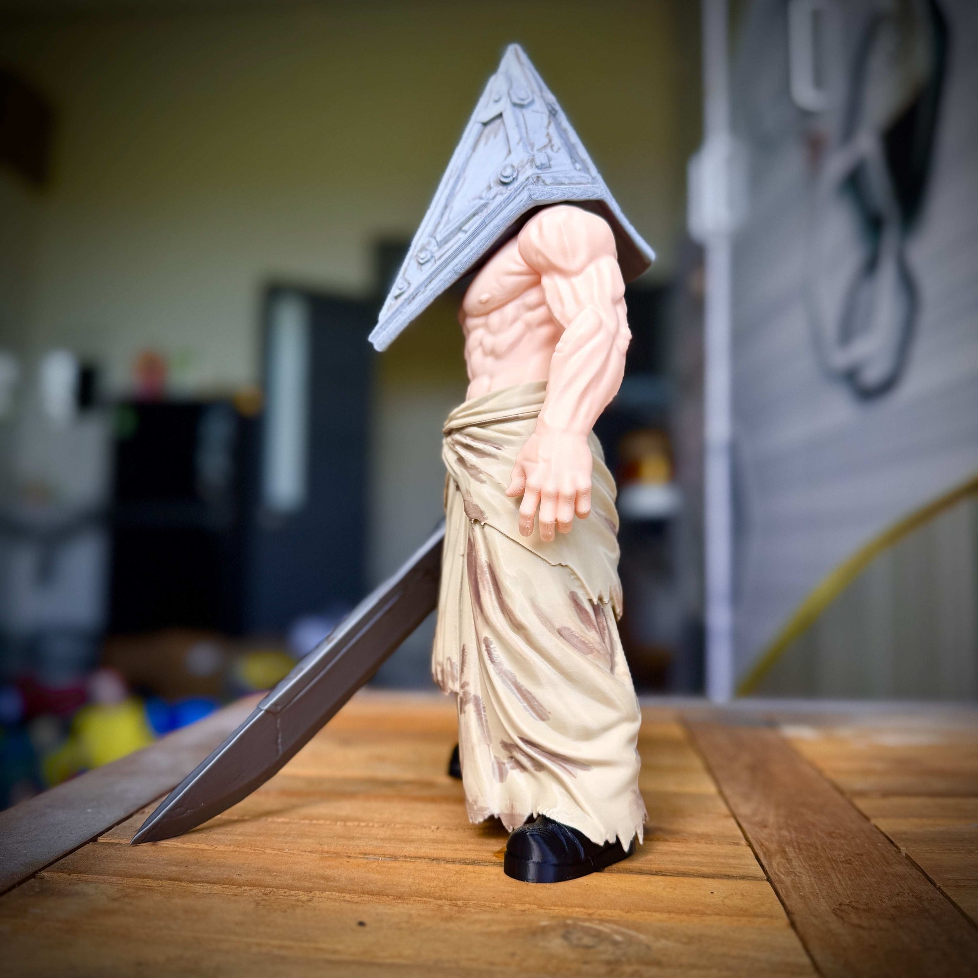 16" Silent Hill Pyramid Head bust statue with sword attachment glued by user
