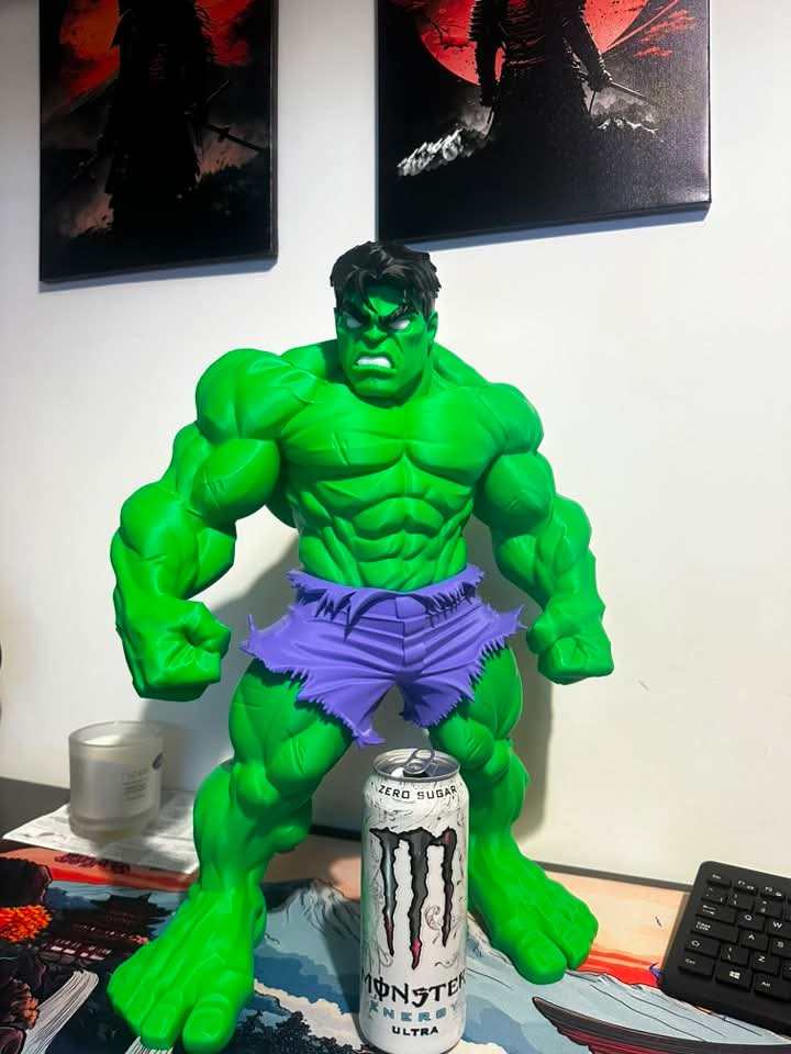 20-inch huge Hulk statue figure standing 1 ft 8 in tall for display