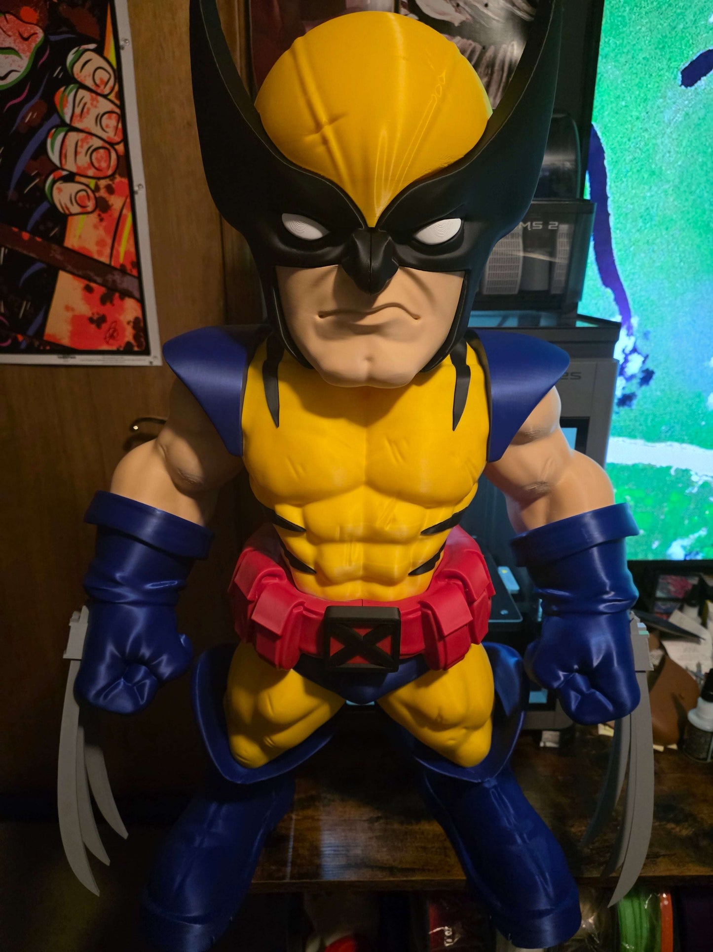 32-inch 1980s Wolverine collectible display piece with two color variants by 3dCurioPrints
