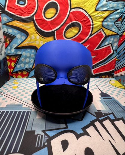 Invincible mask helmet superhero vigilante cosplay in yellow and blue options