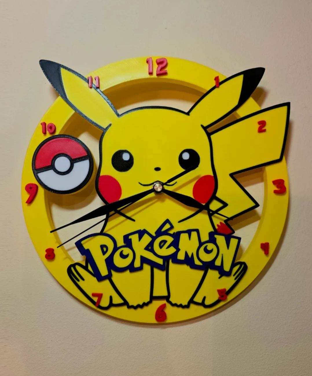 10-inch customizable wall clock featuring Star Wars, Spiderman, Stranger Things, Pokemon, Fortnite, Minecraft, Harley-Davidson designs