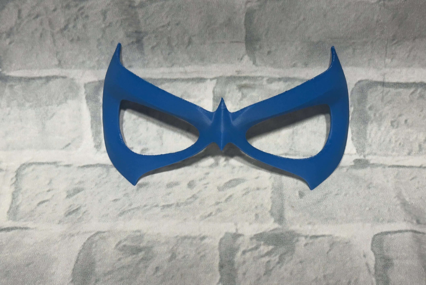 Nightwing vigilante mask superhero cosplay in customizable colors for cons