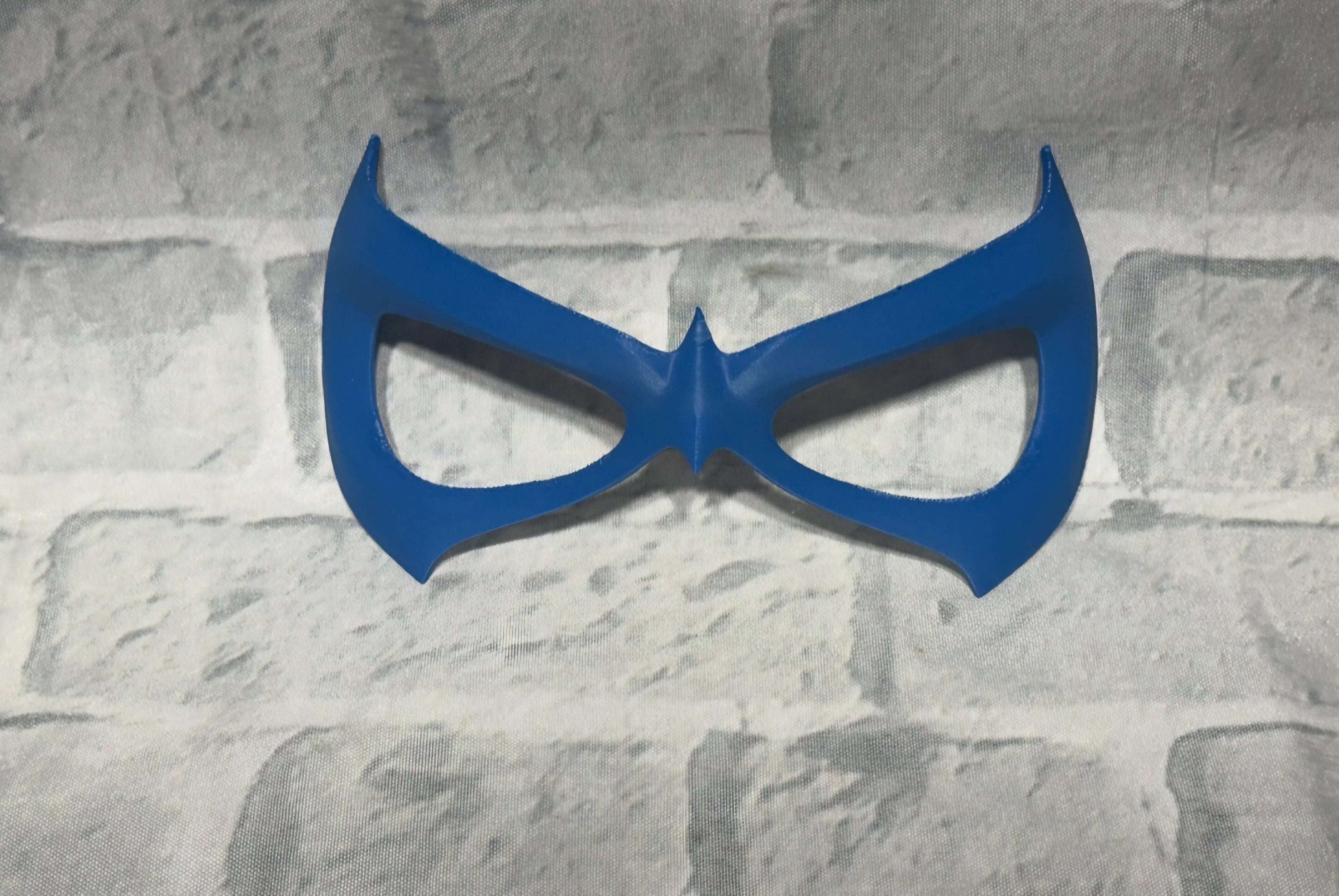 Nightwing vigilante mask superhero cosplay in customizable colors for cons