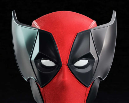 Wolverine Mashup mask yellow and red magnets one size no stand