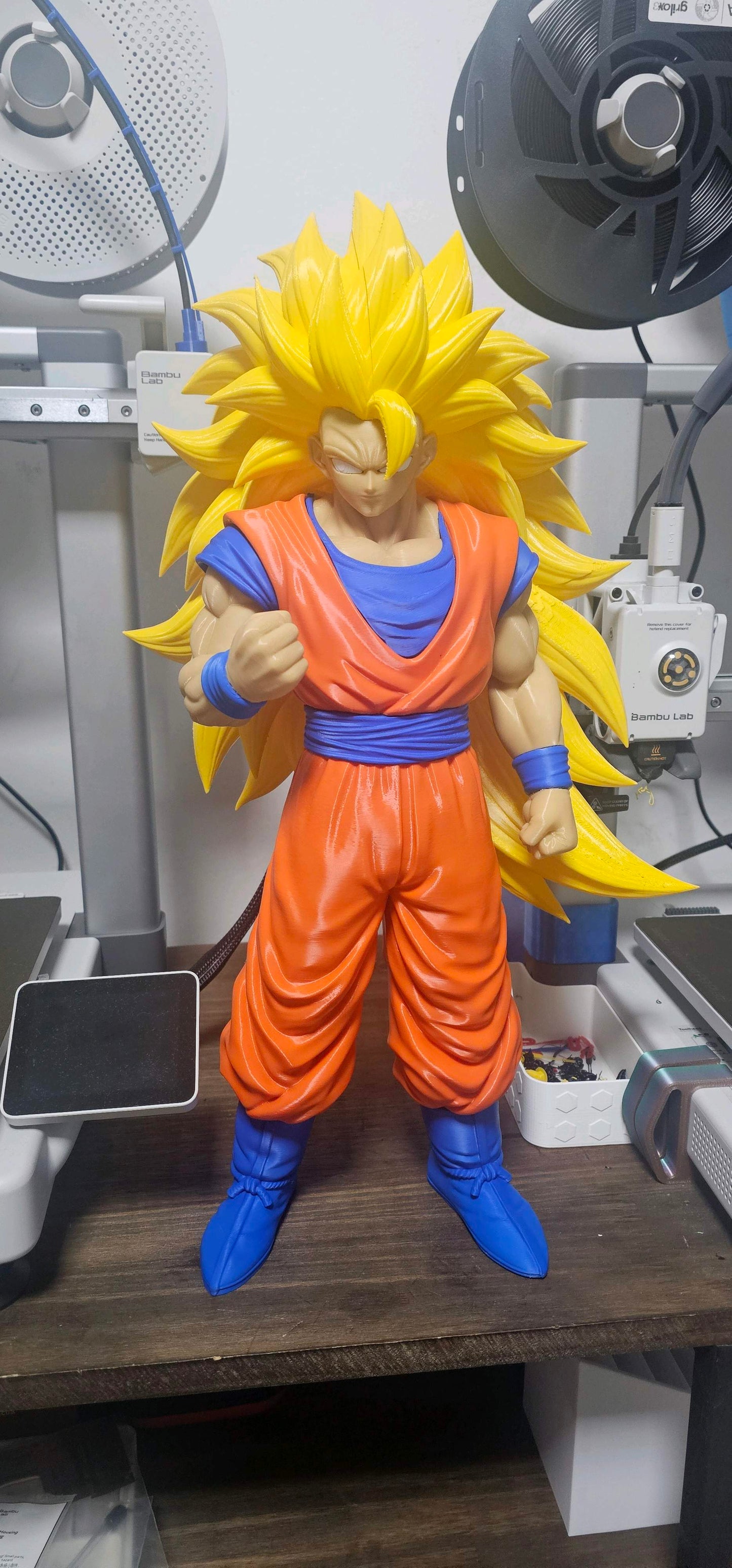 17" 1ft 5in Goku super saiyan by 3dCurioPrints