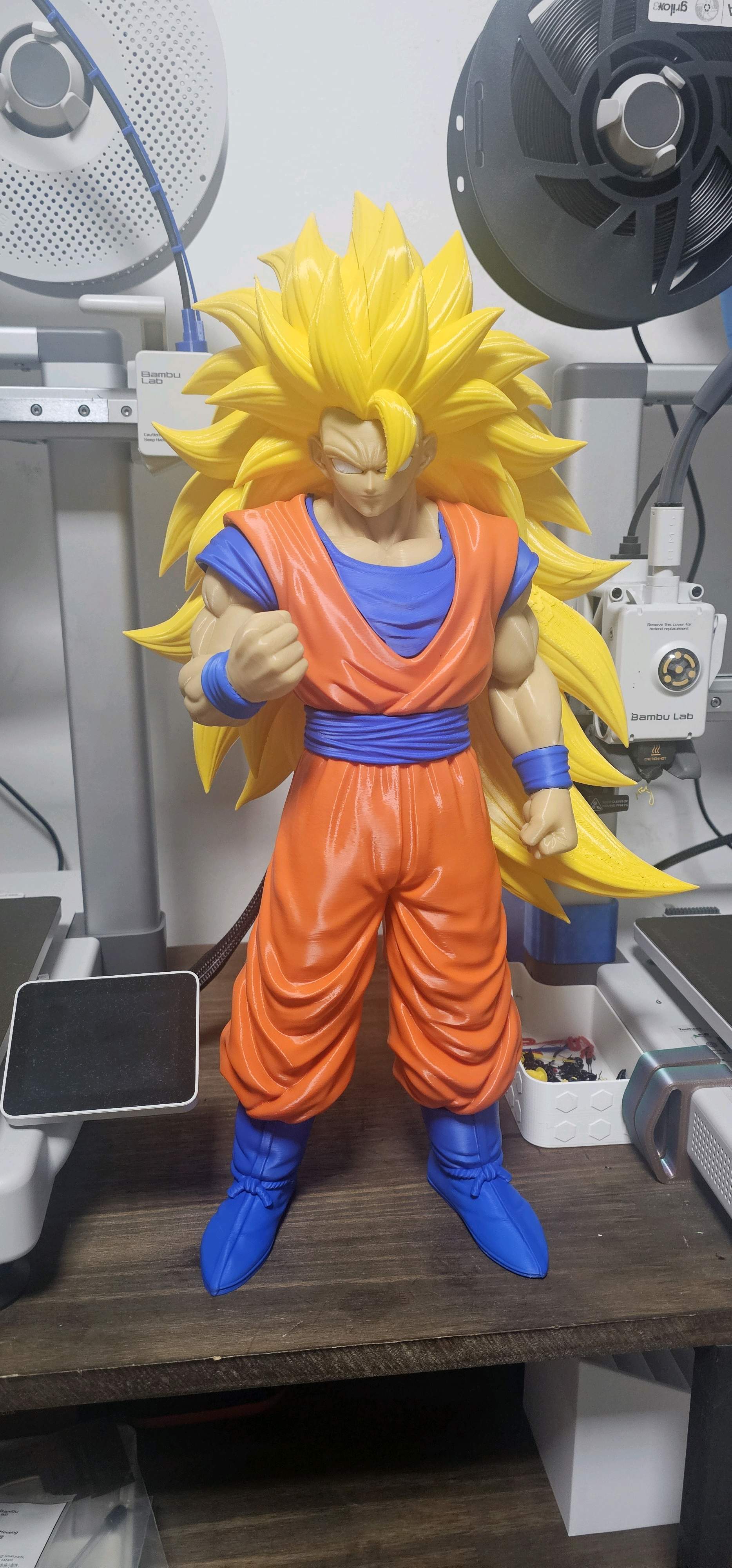 17" 1ft 5in Goku super saiyan by 3dCurioPrints